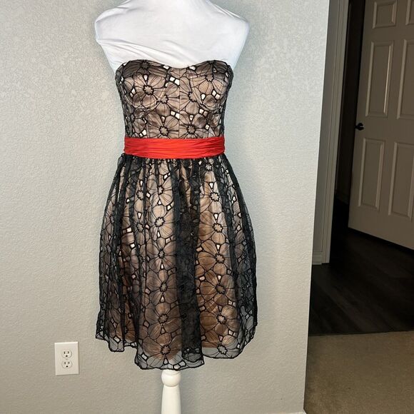 Phoebe Couture Size 6 Mini Dress Lace Corset Bustier Whimsigoth Black Red Belt - Picture 2 of 7